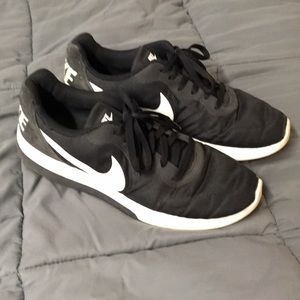 Nike MD Runners II men’s 12